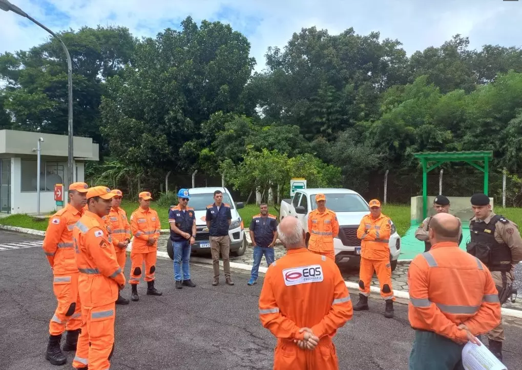 Corpo de Bombeiros de Barbacena realiza visita técnica às instalações da Transpetro em Santos Dumont